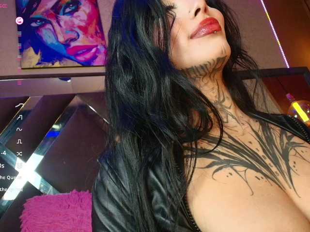 SamanthaaSutra live cam on BongaCams
