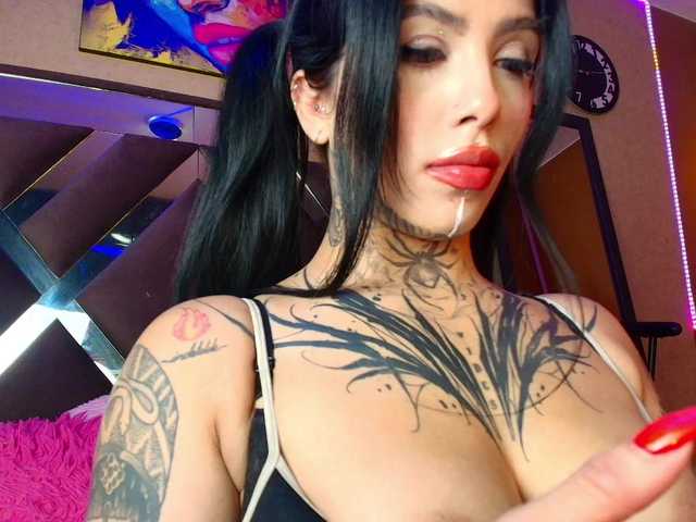 SamanthaaSutra's BongaCams show and profile