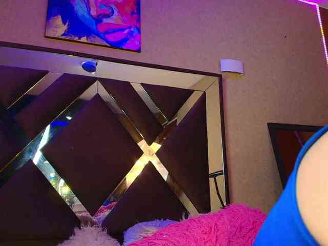 SamanthaSutra webcam