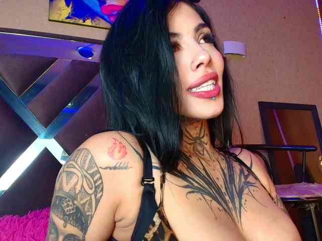 SamanthaSutra webcam