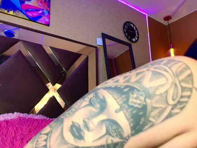 SamanthaSutra webcam