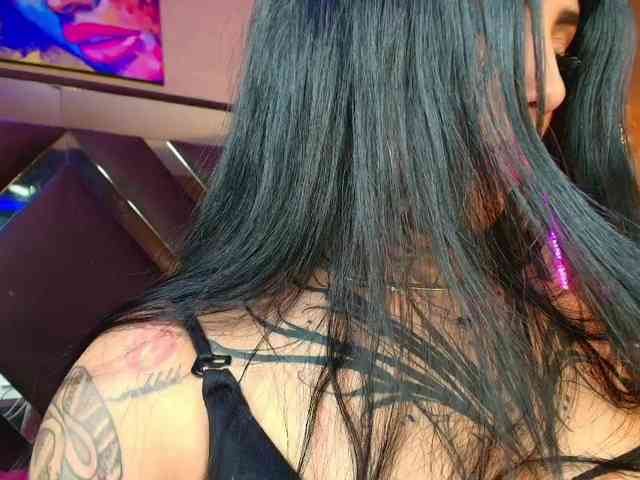 SamanthaSutra webcam