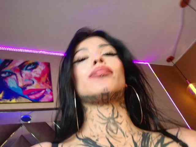 SamanthaSutra webcam