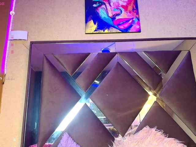 SamanthaSutra webcam