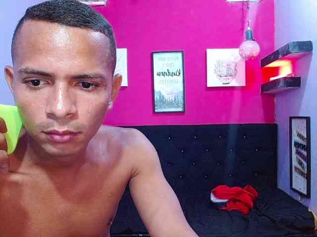masterbigcock Live Webcam on BongaCams