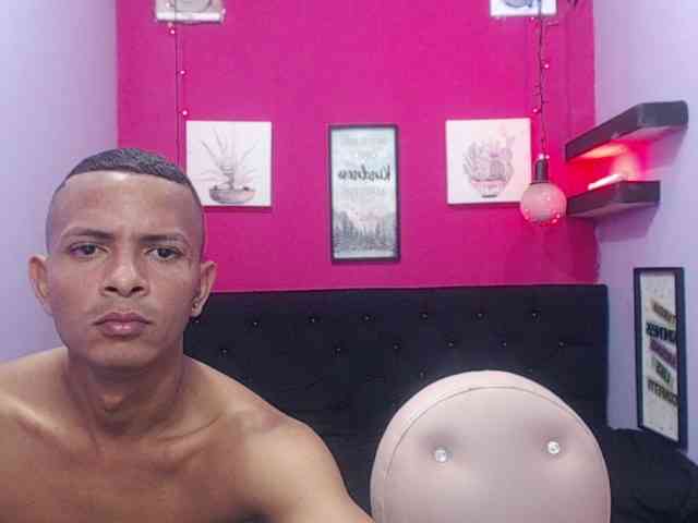 masterbigcock Live Webcam on BongaCams