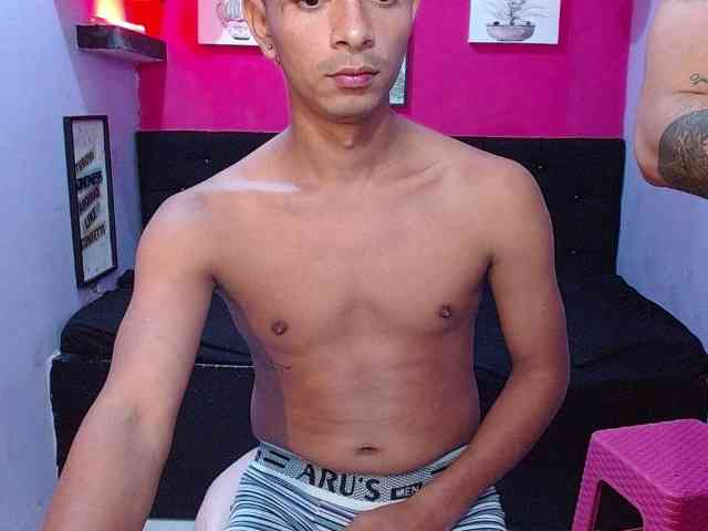 masterbigcock Live Webcam on BongaCams