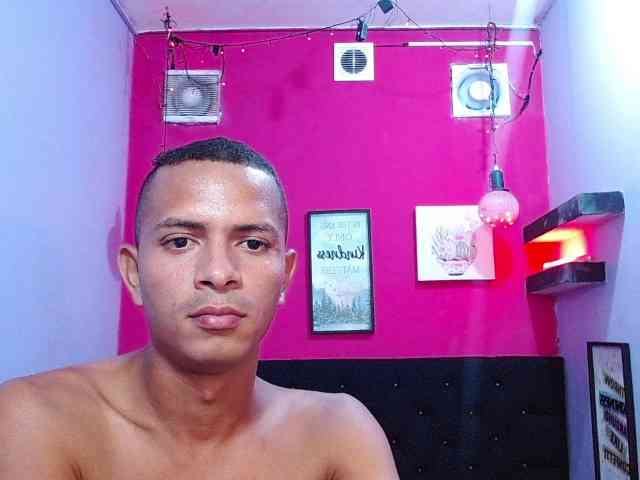 masterbigcock Live Webcam on BongaCams