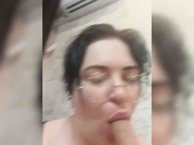 RedheadMilfa webcam