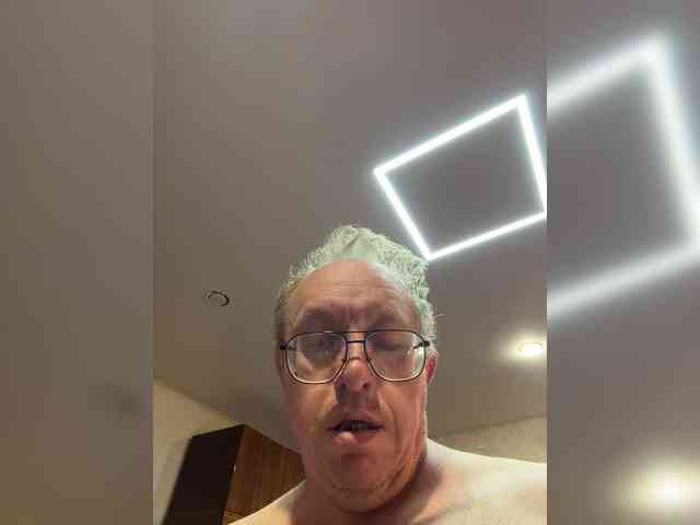 ALEXSANDR882 Sex Cam Show
