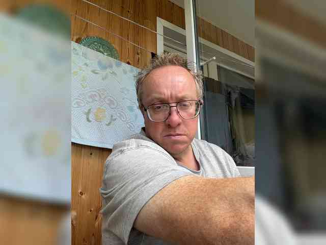 ALEXSANDR882 Sex Cam Show
