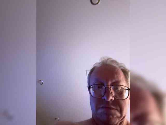 ALEXSANDR882 Sex Cam Show