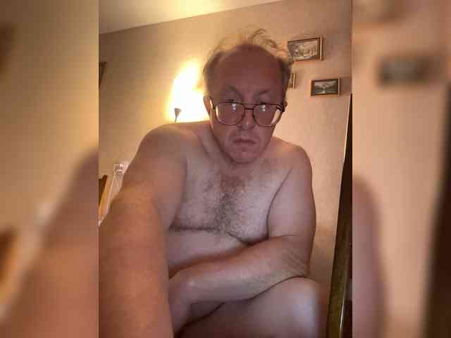 ALEXSANDR882 Sex Cam Show
