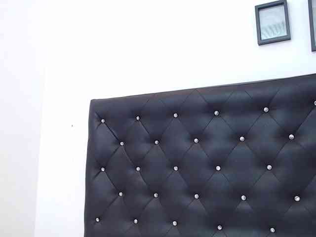 ivorynoir webcam
