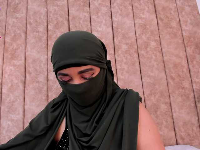 -Alisha es otra camgirl española por descubrir