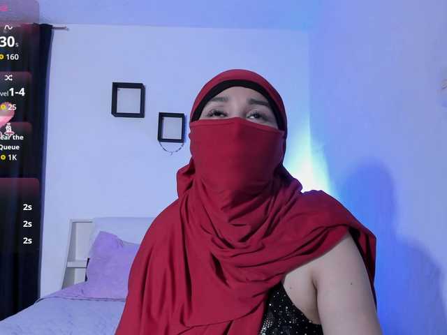 -Alisha webcam