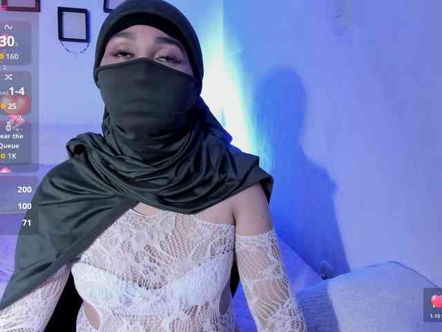 -Alisha webcam