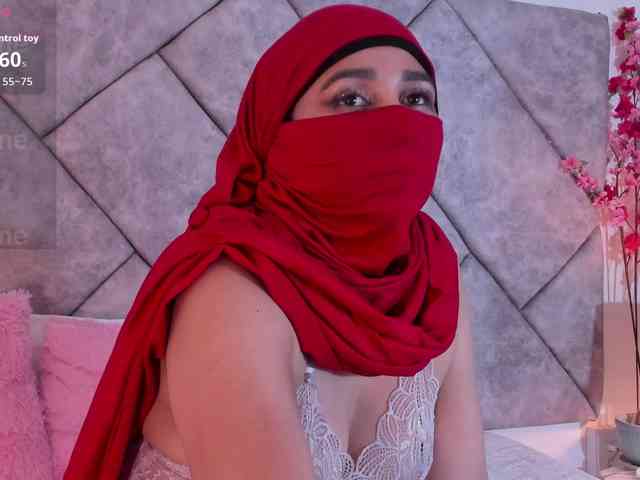 -Alisha webcam