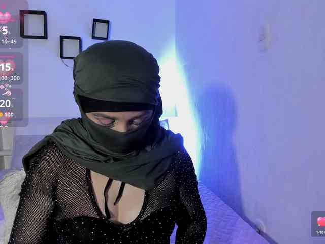-Alisha webcam