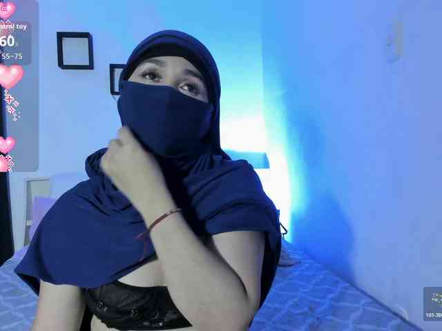 -Alisha webcam