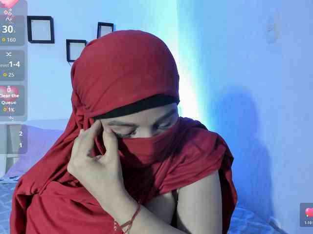 -Alisha webcam
