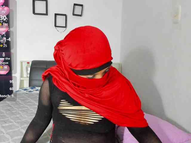 -Alisha webcam