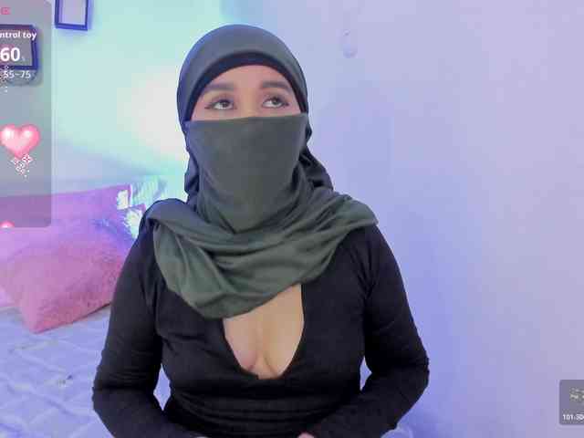-Alisha webcam