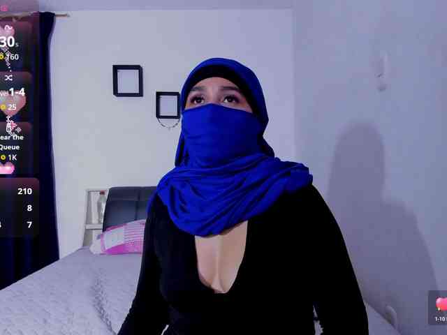 -Alisha webcam