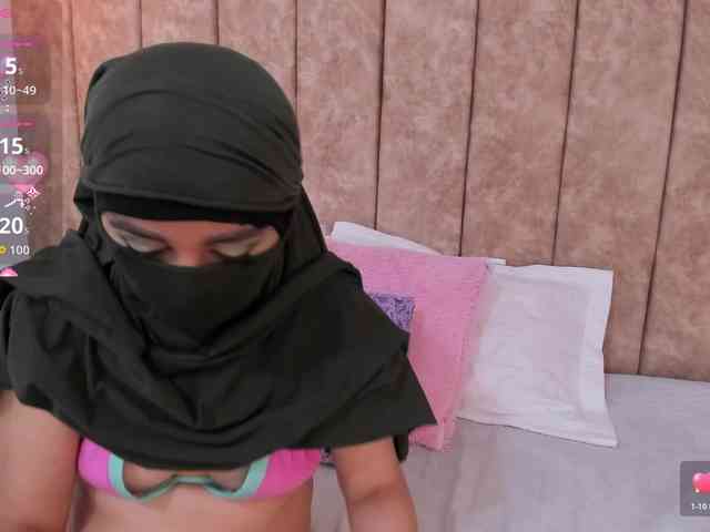 -Alisha webcam