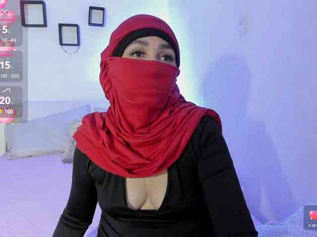 -Alisha webcam