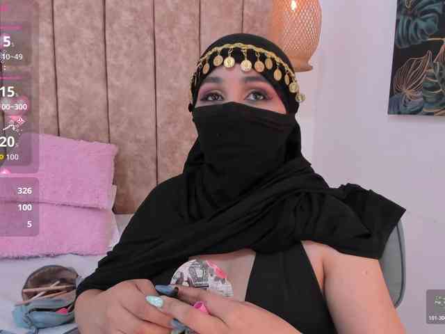 -Alisha webcam