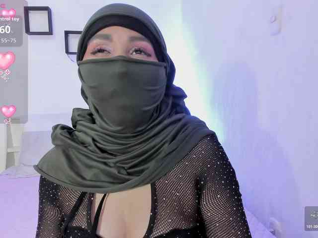 -Alisha webcam
