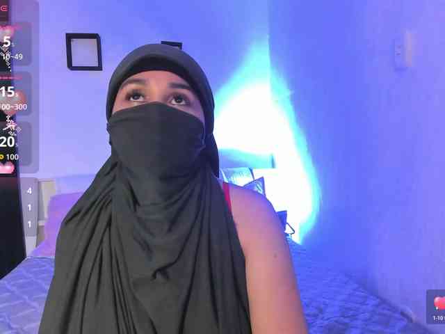-Alisha webcam