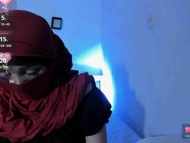 -Alisha webcam