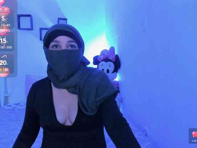 -Alisha webcam