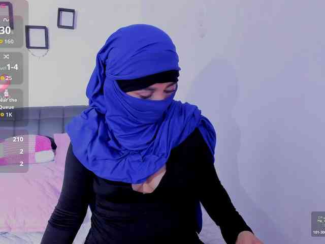 -Alisha webcam