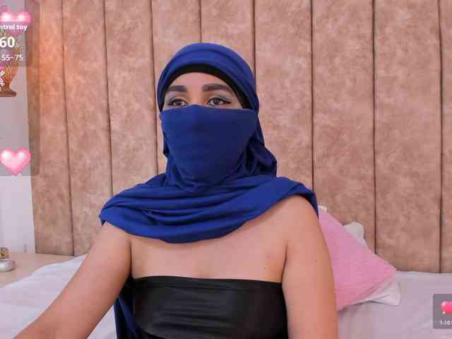 -Alisha webcam