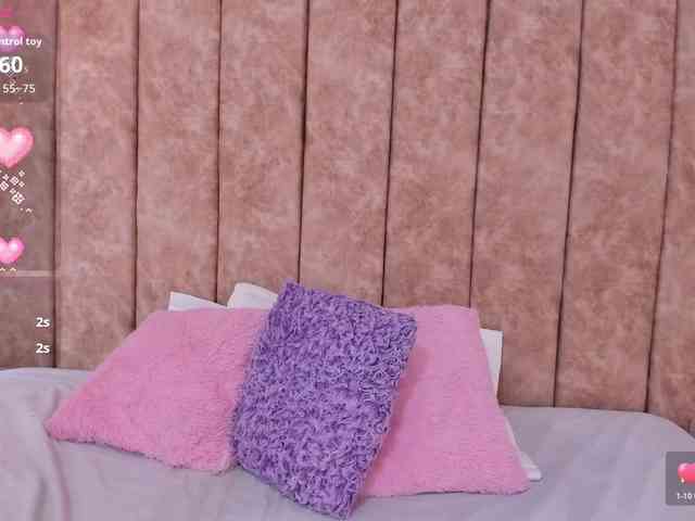-Alisha webcam
