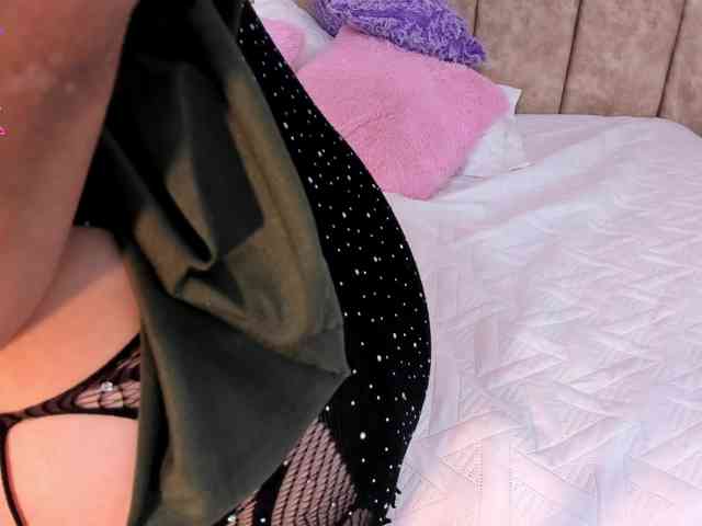 -Alisha webcam