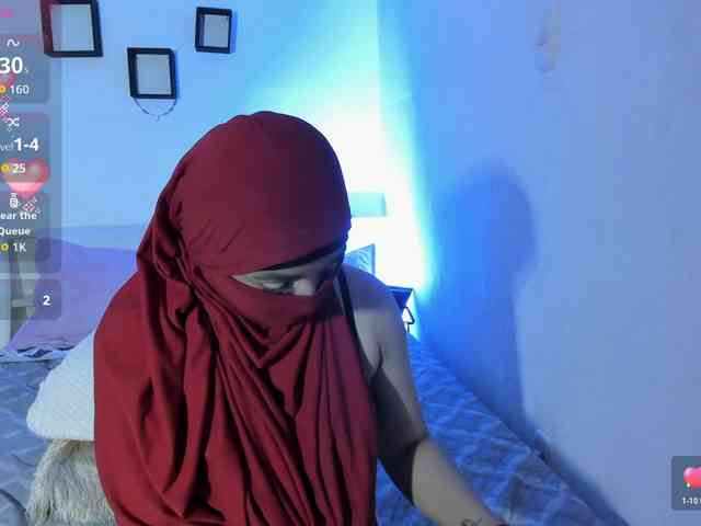 -Alisha webcam