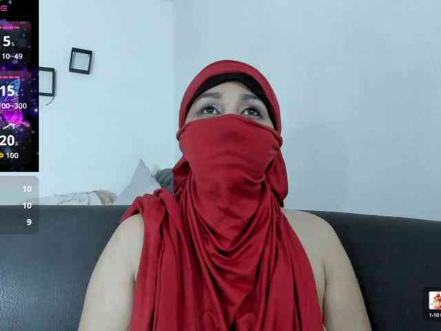 -Alisha webcam