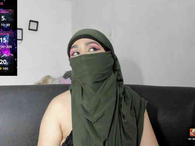 -Alisha webcam