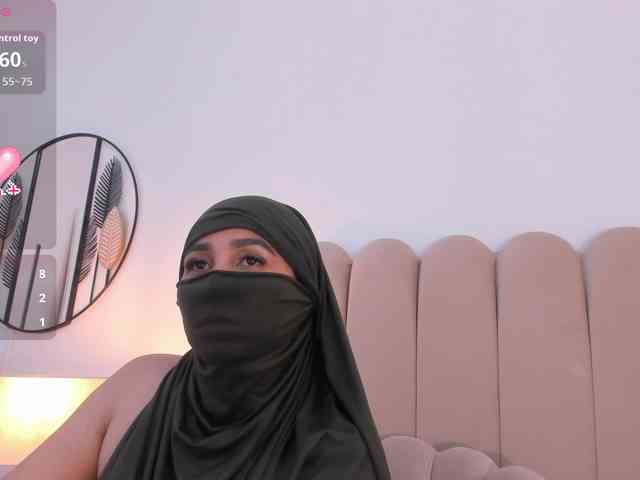 -Alisha webcam