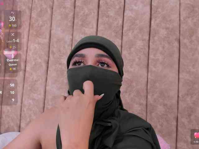 -Alisha webcam