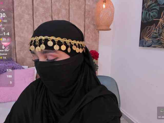 -Alisha webcam