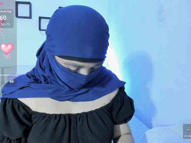 -Alisha webcam