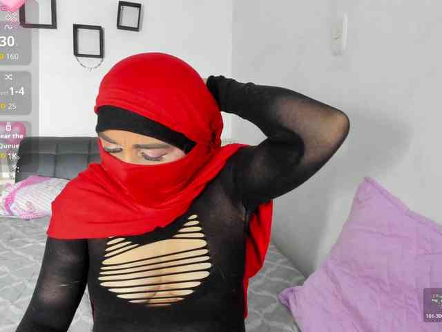 -Alisha webcam