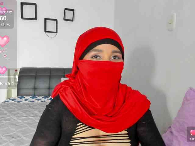 -Alisha webcam