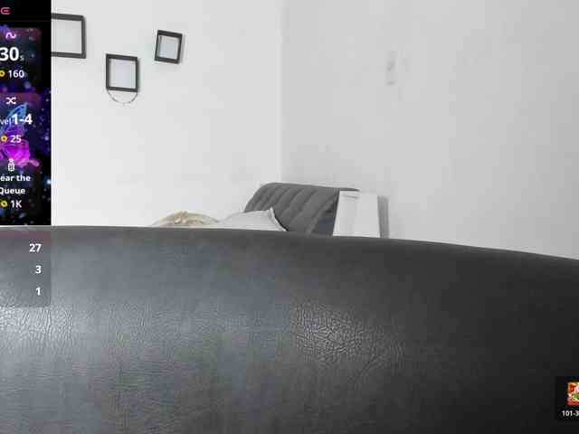 -Alisha webcam