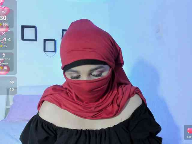 -Alisha webcam